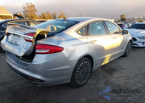2018 Ford Fusion Titanium/Platinum Hev z USA, uszkodzony, nr VIN 3FA6P0RU0JR269845